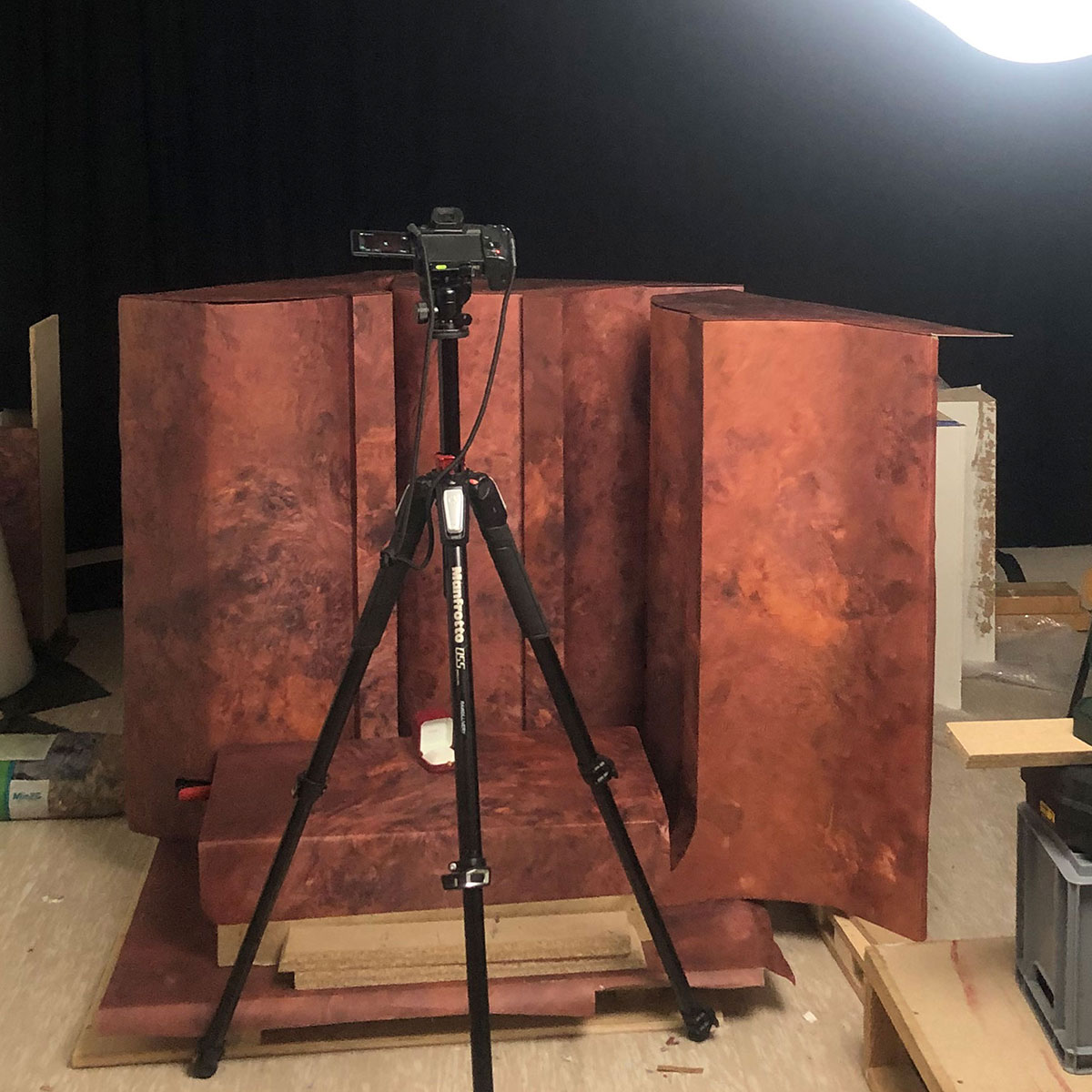 Mixed-Media Installation von Julia Malgut